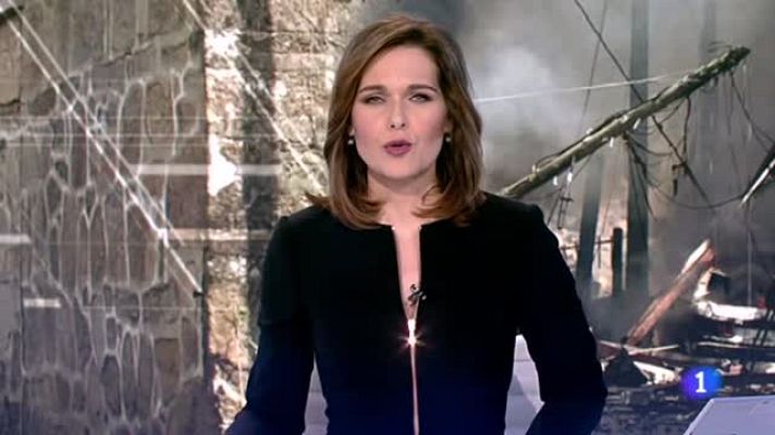 Telediario 1 - Concentración en Tui para pedir medidas urgentes para poder volver a sus casas