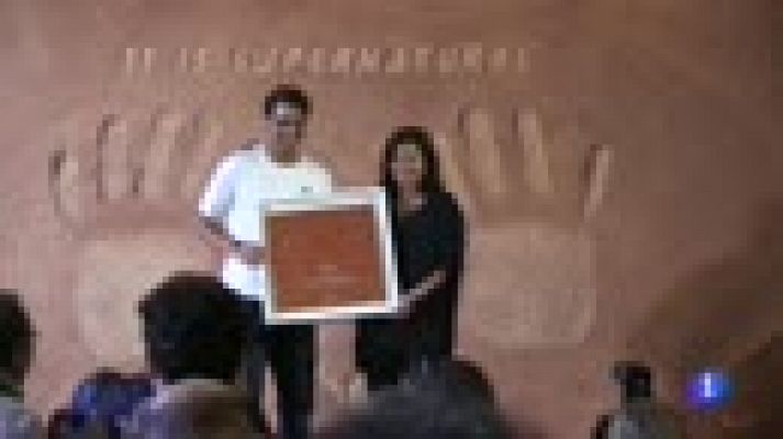 Telediario 1 - Nadal plasma sus manos en arcilla para el Pompidou