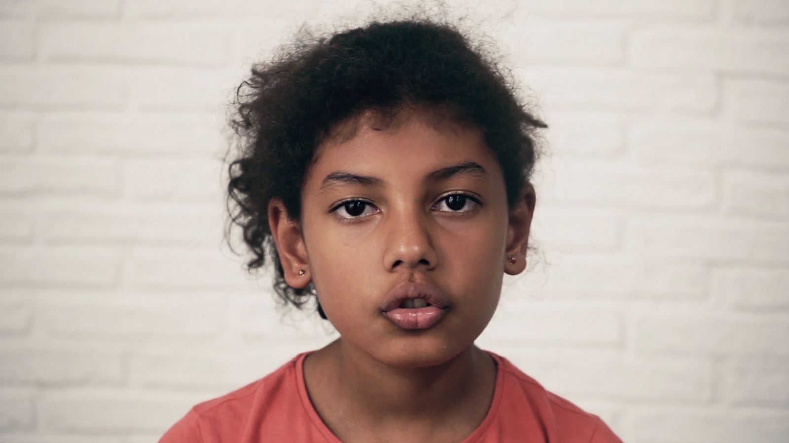 Sin programa: 'The unescape room': vivir por un momento la explotación infantil en una mina de oro | RTVE Play