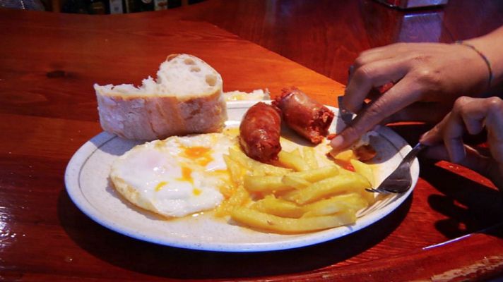 Aquí la Tierra - Así viven las gallinas camperas