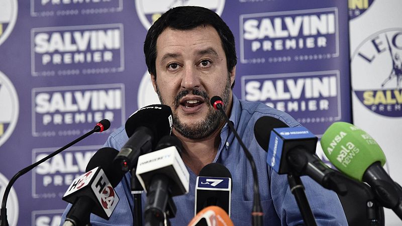 División en Italia por el plan de Salvini para expulsar a las ONG del Mediterráneo
