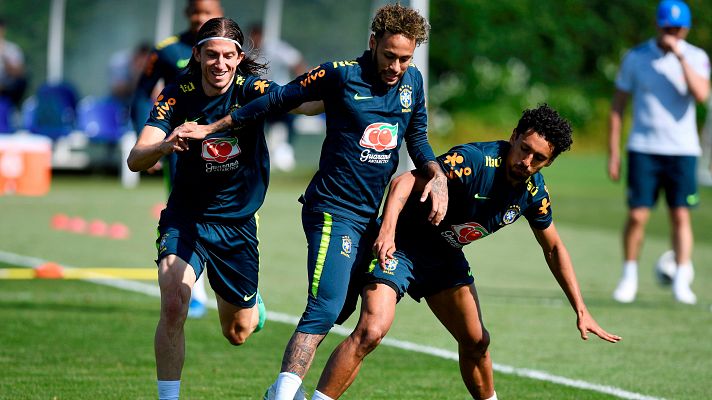 Telediario 1 - Brasil levanta pasiones incluso en los entrenamientos