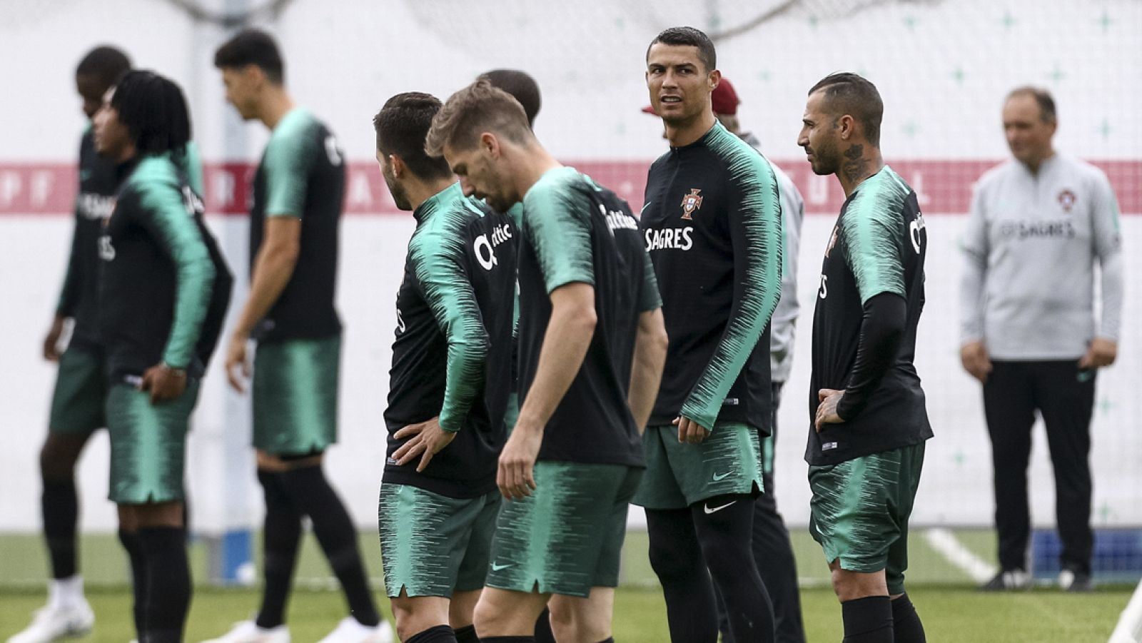 El cese de Lopetegui sorprende también en la concentración de Portugal | Ver