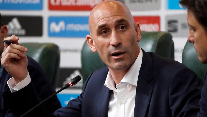 Rubiales: "Los jugadores han cerrado filas en torno a Hierro"