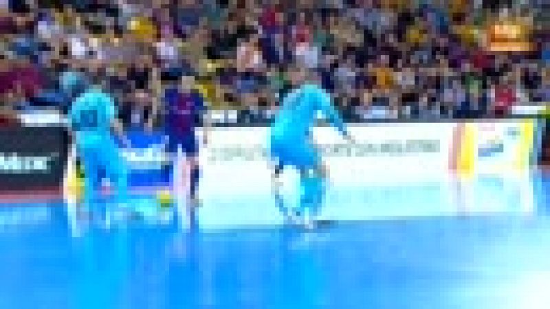 El FC Barcelona Lassa se impuso a Movistar Inter en el tercer encuentro de la Final del Play Off por el ttulo de Primera Divisin, forzando de esta forma el cuarto.