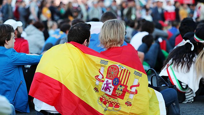 Telediario 1 - Mundial 2018. Así se vivió el Portugal - España en la 'fan zone' de Moscú