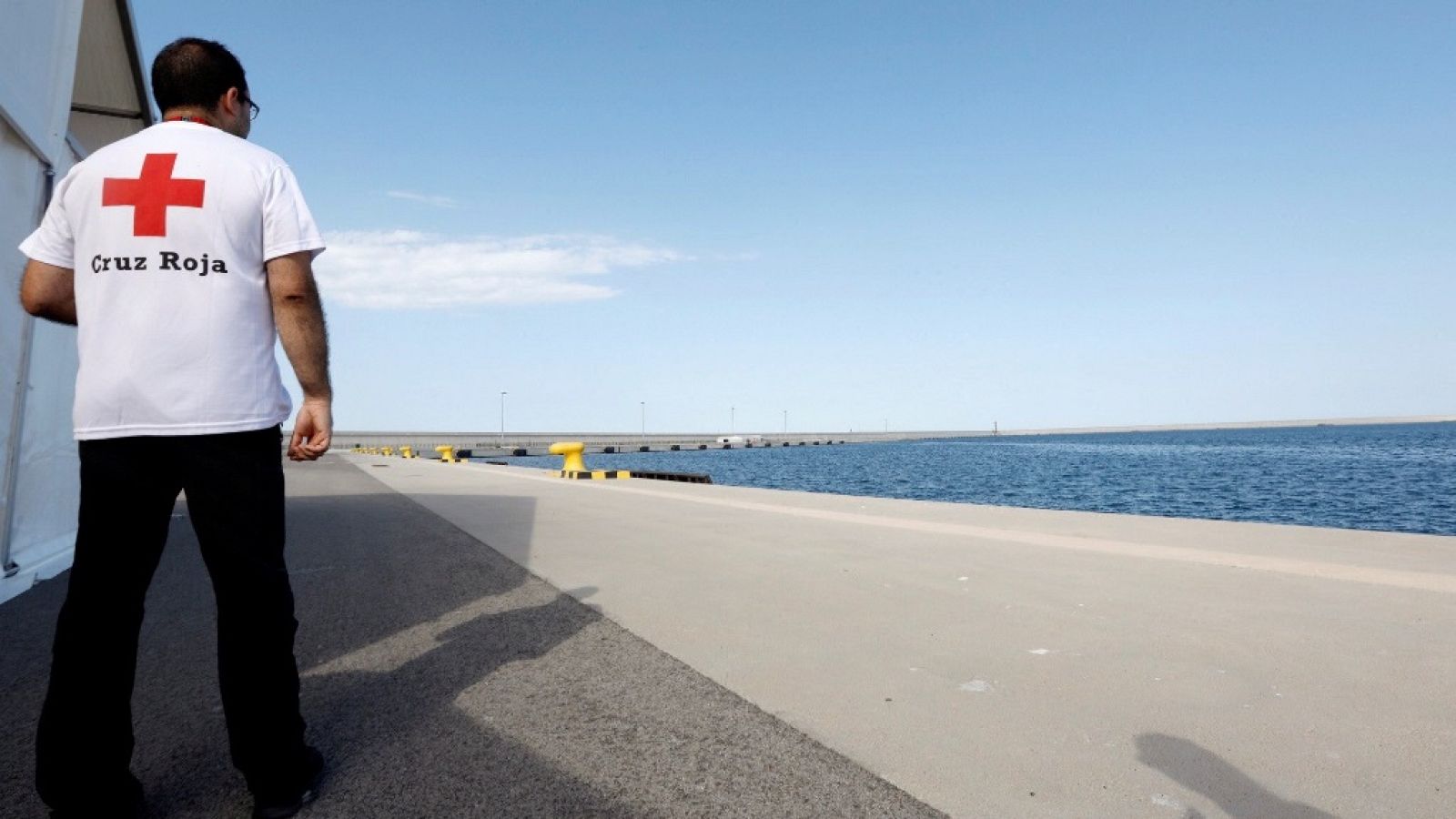 Informe Semanal - Travesía humanitaria - ver ahora