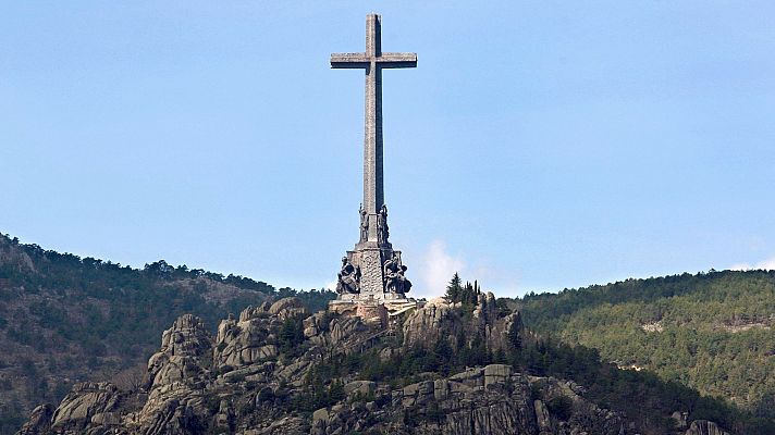 Los partidos reaccionan a la voluntad del PSOE de exhumar los restos de Franco