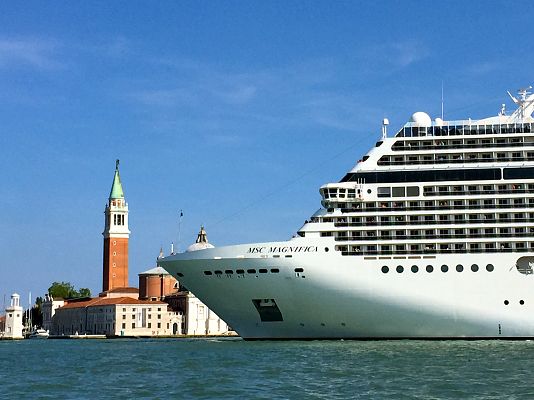 Documentos TV - Turistas, ¡Go Home! - avance