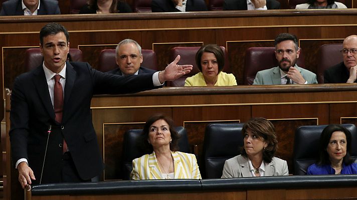 Telediario 1 - Sánchez pide lealtad al PP en su primera sesión de control como presidente del Gobierno