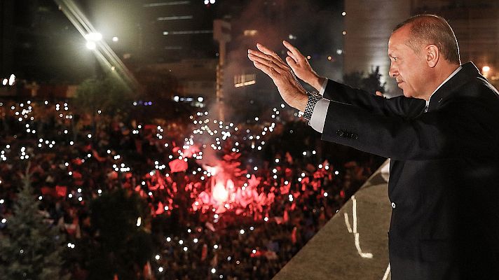 Telediario 1 - Erdogan revalida la presidencia turca