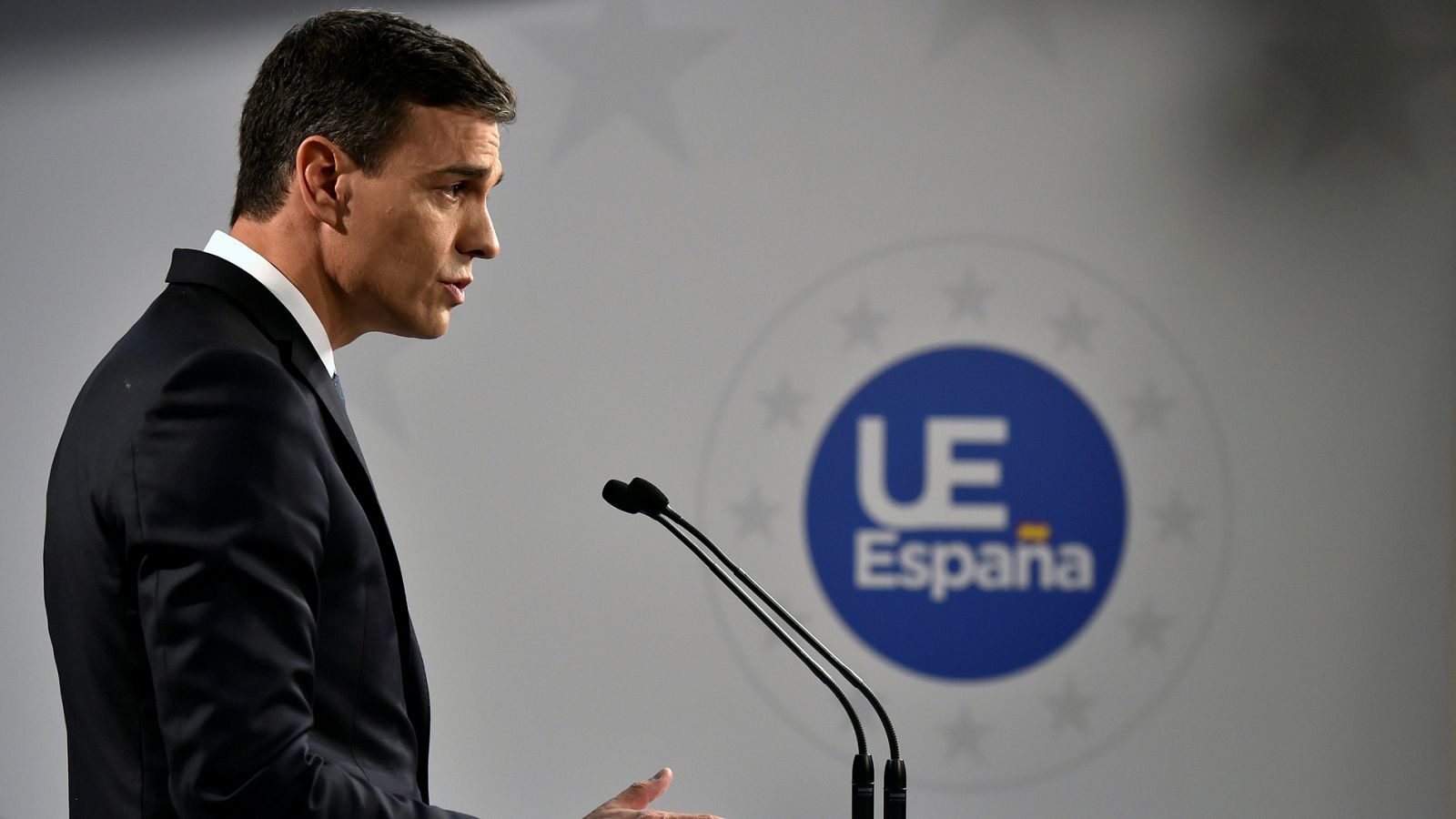 Sánchez: "Alemania se ha comprometido a prestar apoyo financiero y material a España como frontera exterior de la UE"