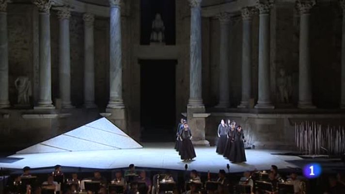 Telediario 1 - El Festival Internacional de Teatro Clásico de Mérida inaugura su sexagésimocuarta edición