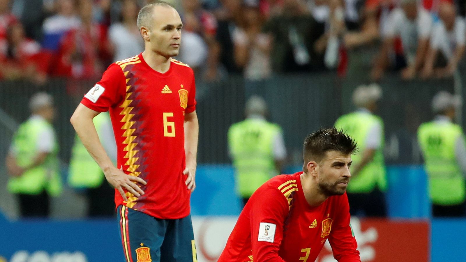 Con la retirada de la selección de Iniesta y Piqué, España afronta la última fase del cambio de ciclo más complicado de su historia, que acabará cuando Ramos, Silva o Busquets cierren sus etapas con la Roja.