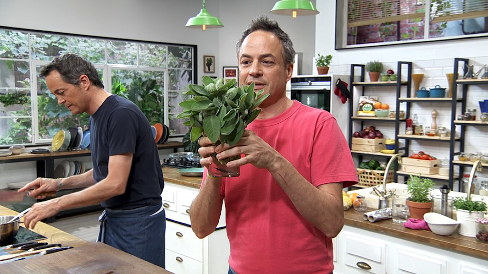 Torres en la cocina - Ñoquis con queso y salmonete al horno - ver ahora