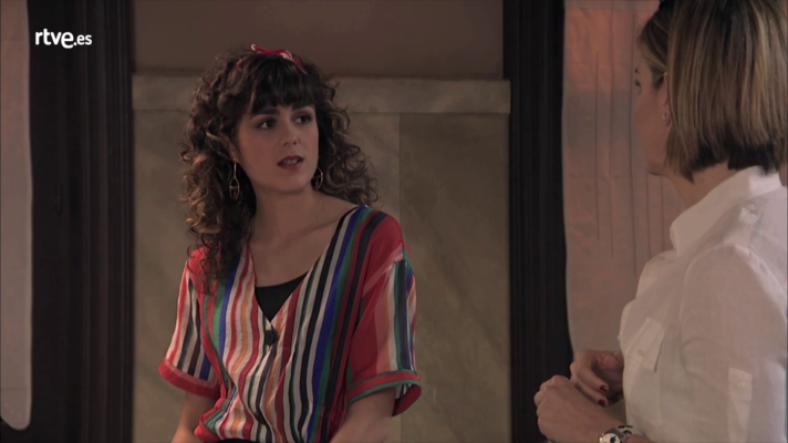 Servir y proteger - Paty no confía en el novio de su madre