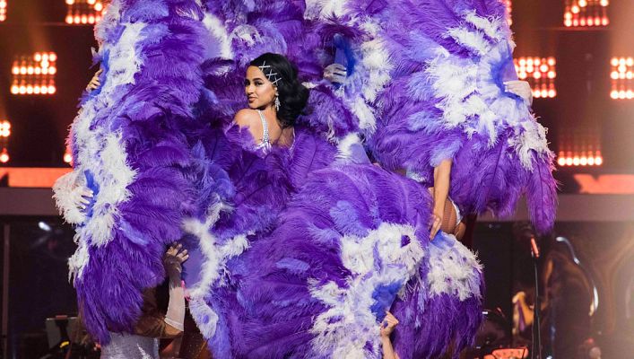 Bailando con las estrellas - Becky G interpreta "Sin pijama"