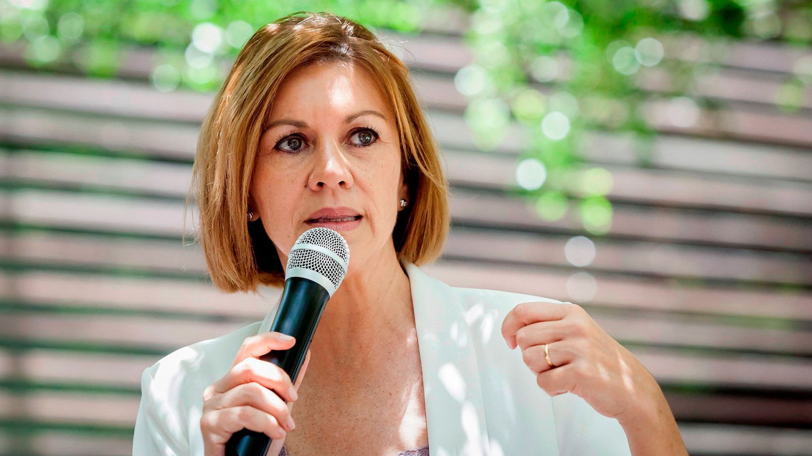 Cospedal responde a Aznar: "El PP debe hacer una reconfirmación de sus valores, no convertirnos en lo que no somos"