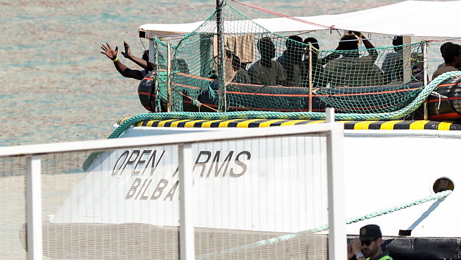 Los migrantes del Open Arms ya están acogidos en Barcelona