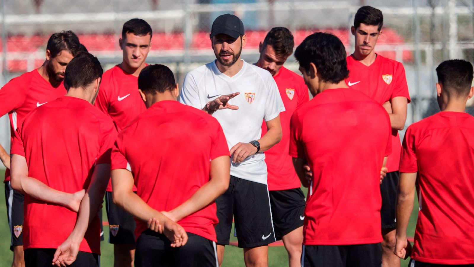 El Sevilla de Machín inicia la pretemporada mientras los equipos ultiman sus fichajes