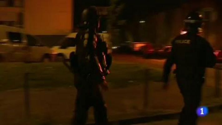 Cuarta noche consecutiva de disturbios en diversos barrios del extrarradio de Nantes