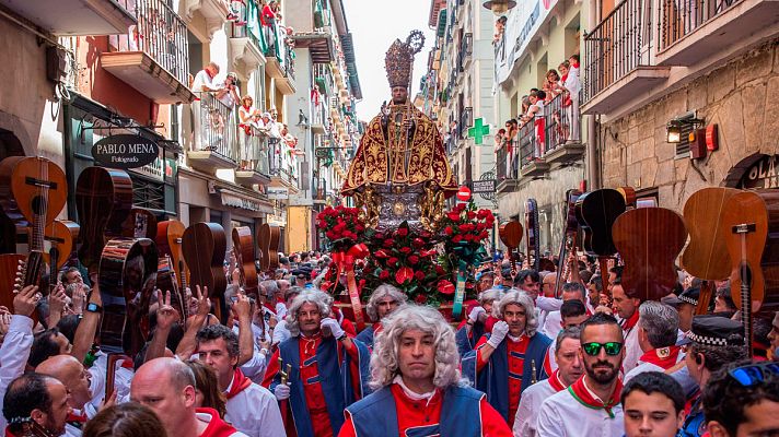 San Fermín - La procesión de San Fermín se celebra desde el S. XIV