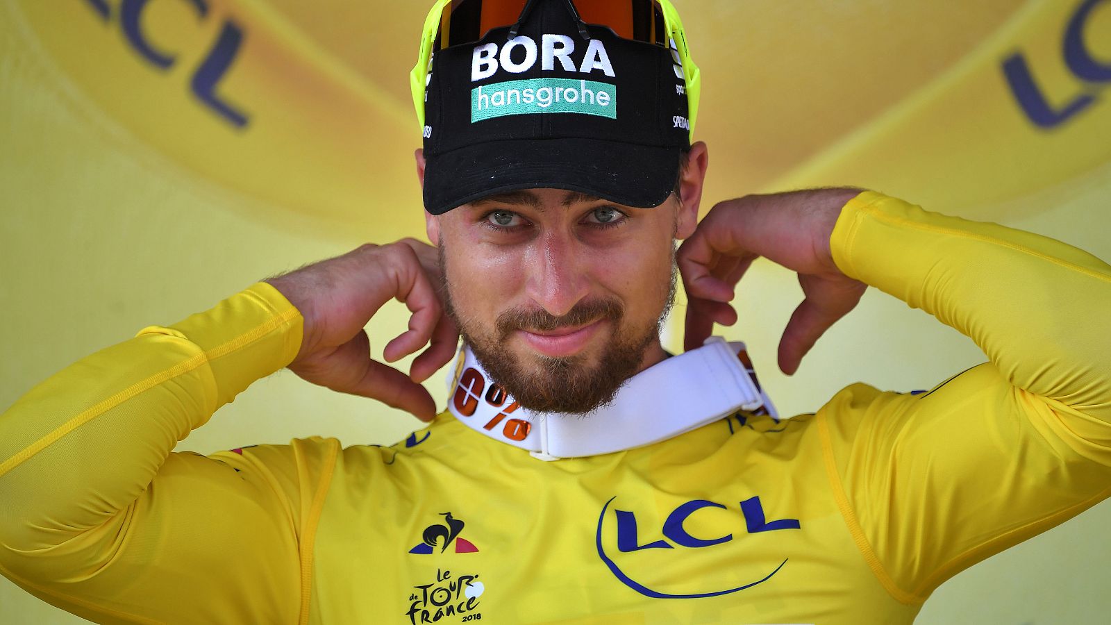 Sagan arrebata el amarillo a Gaviria en una etapa accidentada