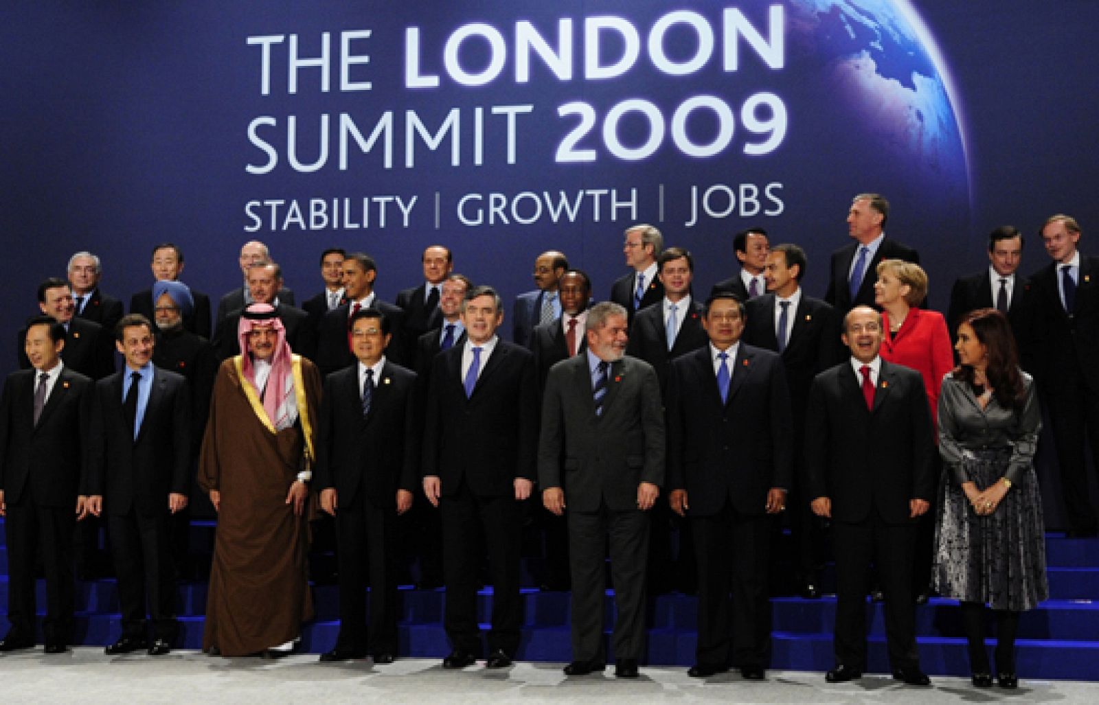 A pesar del mensaje optimista del anfitrión Gordon Brown ,la cumbre ha empezado marcada por las diferencias | Ver