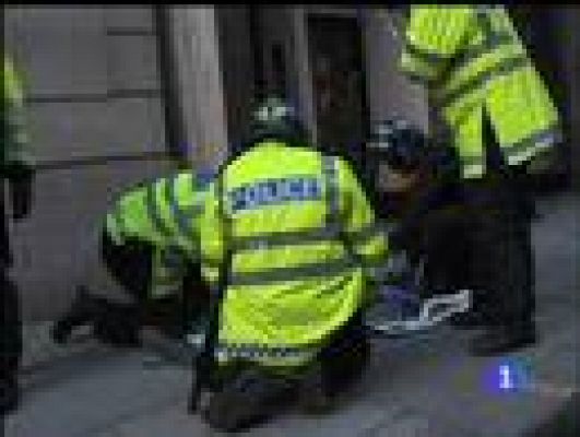  - Protestas anti-sistema