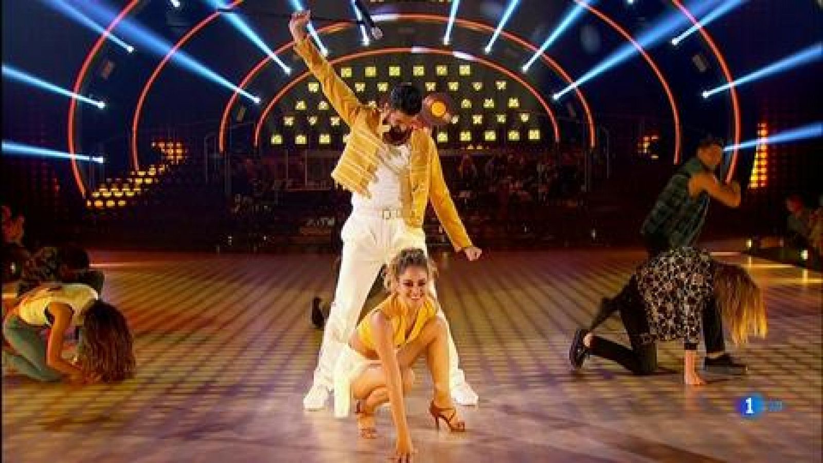 Bailando con las estrellas - Manu Sánchez y Mireya bailan "Don't stop me now"