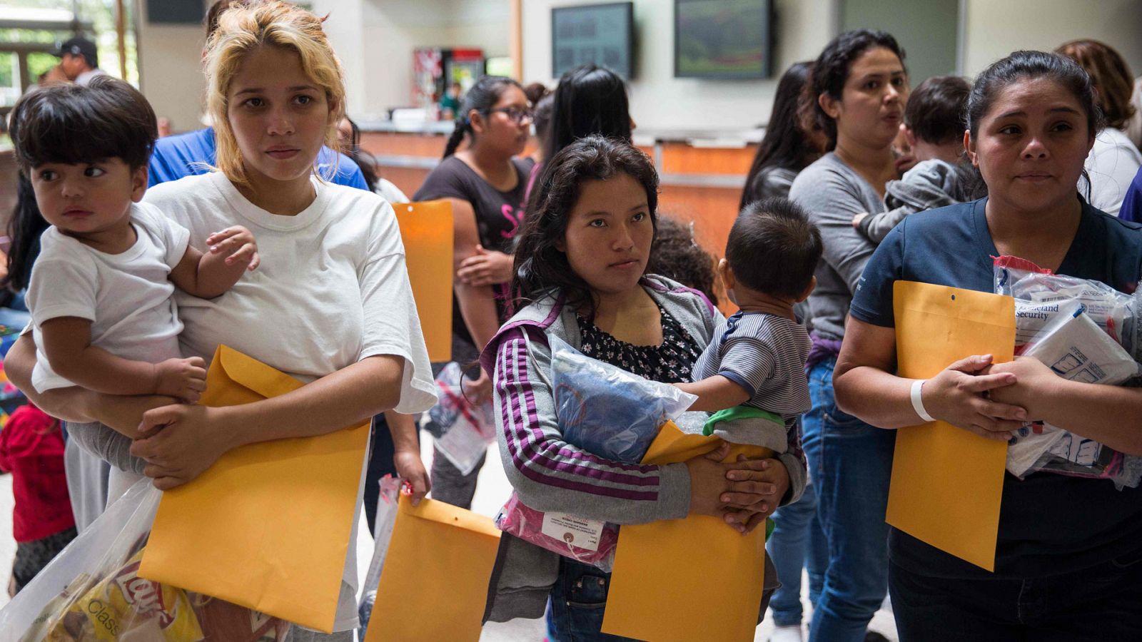 Resultado de imagen para EE.UU. solo ha reunido con sus padres a 4 niÃ±os menores de 5 aÃ±os