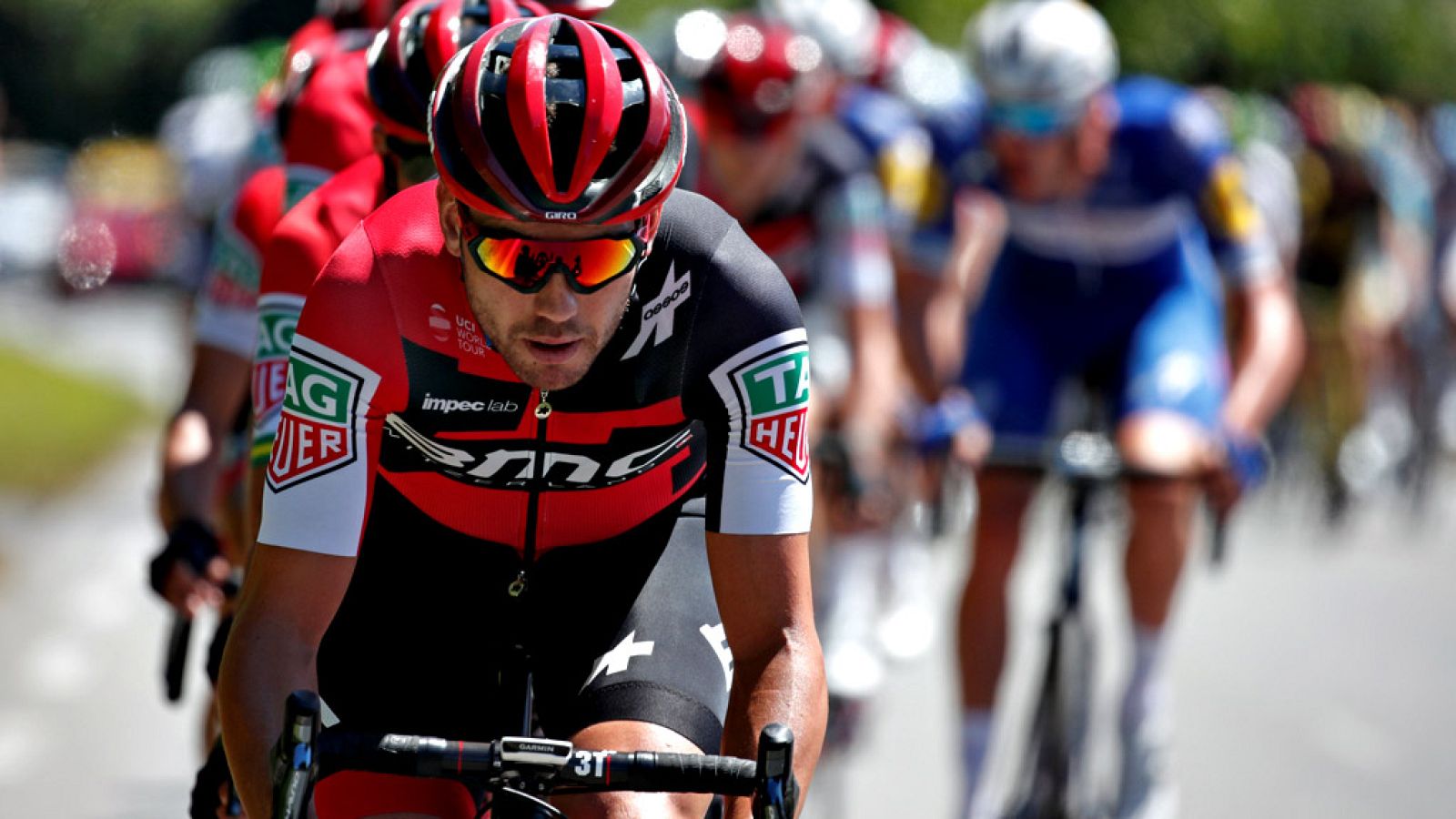 Imágenes espectaculares que nos muestran la dificultad de las etapas del Tour en la primera semana.