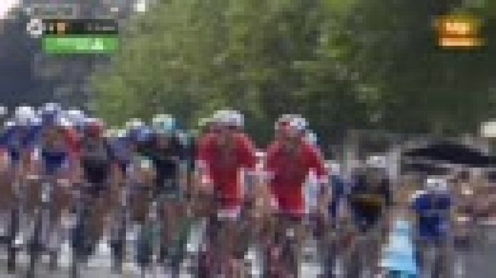 Tour 2018 | Groenewegen gana al 'sprint' en Chartres por delante de Gaviria y Sagan