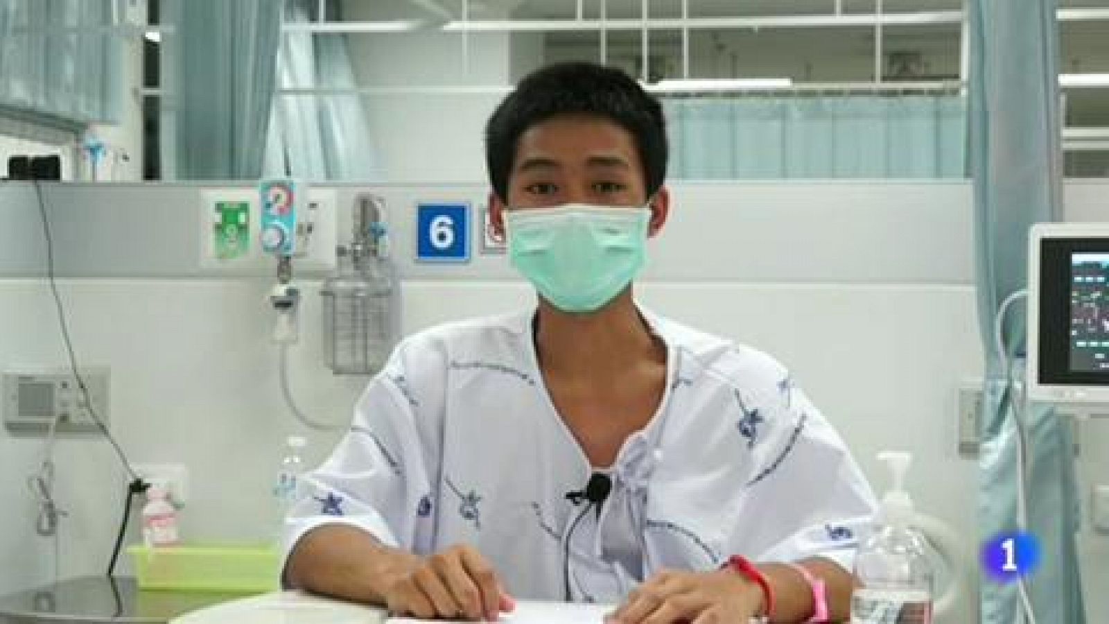 Telediario 1: Los niños rescatados de la cueva de Tailandia saldrán del hospital el próximo jueves | RTVE Play