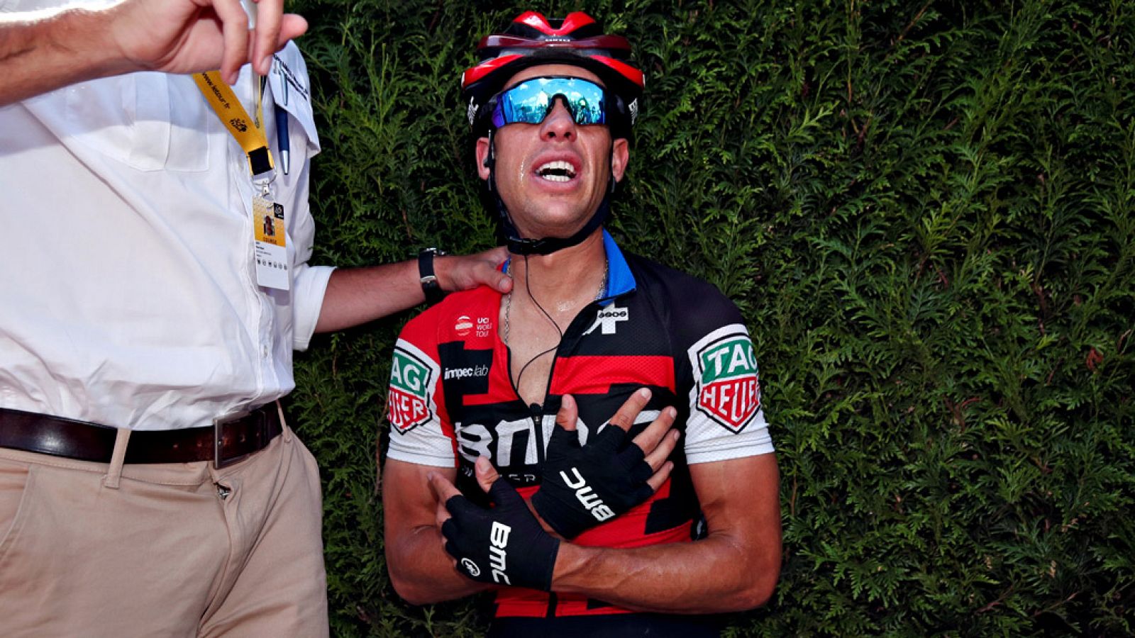 El ciclista australiano Richie Porte (BMC) y el español José Joaquín Rojas (Movistar) han abandonado el Tour 2018 en el transcurso de la novena etapa entre Arras y Roubaix como consecuencia de una caída en el kilómetro 7.