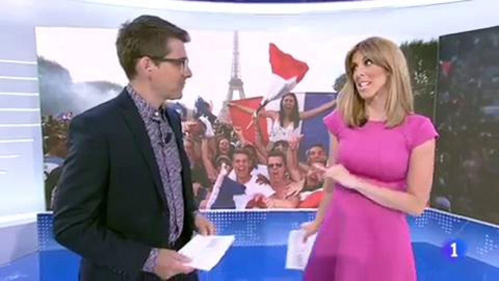 Telediario 1: Mundial 2018 | Francia se echa a la calle para celebrar su segundo Mundial | RTVE Play