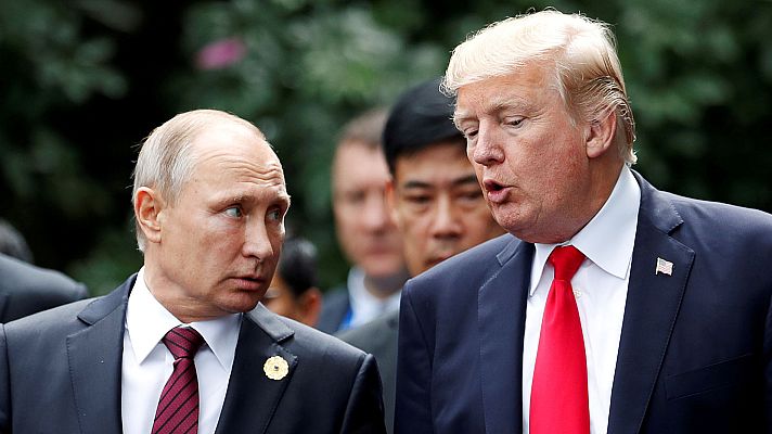 Telediario 1 - La trama rusa acecha la cumbre entre Trump y Putin