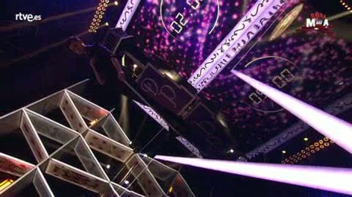 Pura magia - Dani Polo y su aparición de palomas