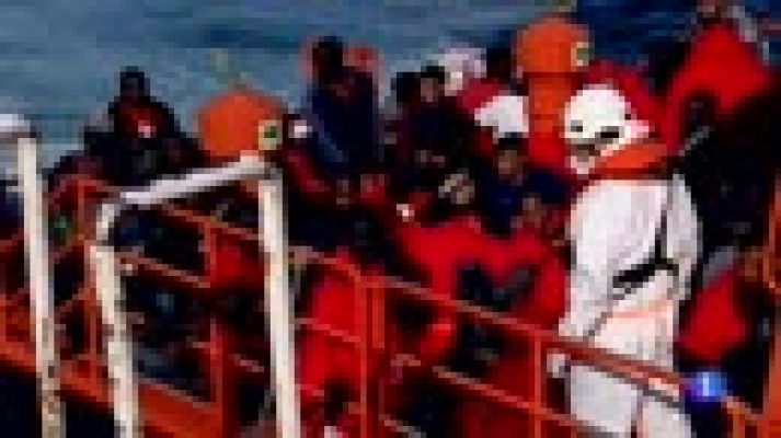 Un millar de migrantes llegan a las costas españolas desde el pasado viernes