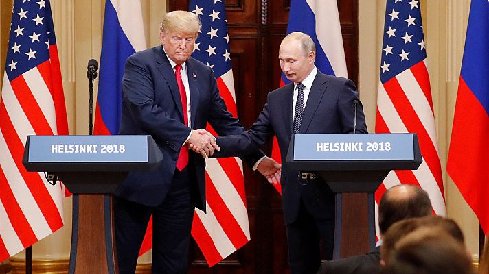 Telediario 1 - Críticas a Trump por su apoyo a Putin sobre la trama rusa