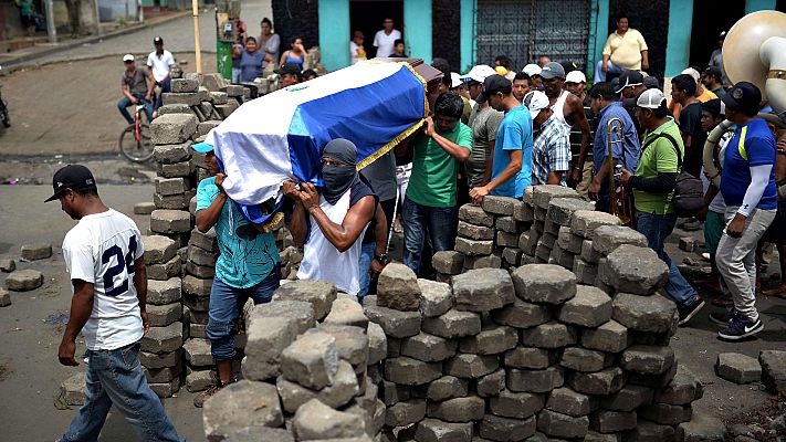 Telediario 1 - La espiral de violencia no cesa en Nicaragua, con más de 350 muertos en tres meses