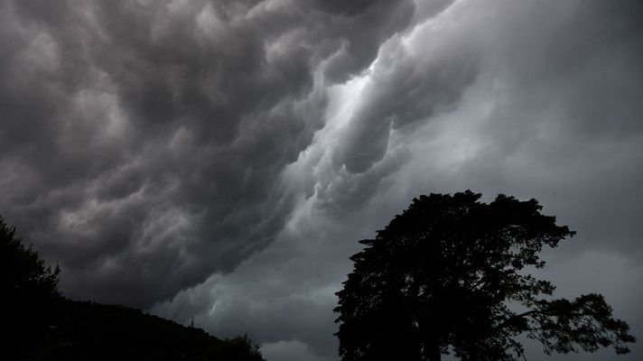 El tiempo - Lluvias en el Cantábrico y cielos nubosos o despejados en el resto