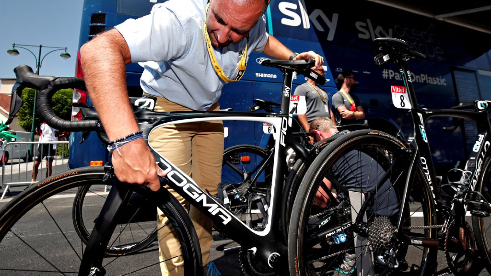 Asi discurrió la primera etapa de montaña desde las cámaras que portan las bicicletas de los corredores del Tour.