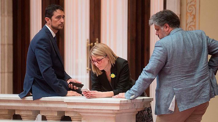 Telediario 1 - El choque entre ERC y JxCat por la suspensión de Puigdemont obliga a desconvocar el pleno del Parlament