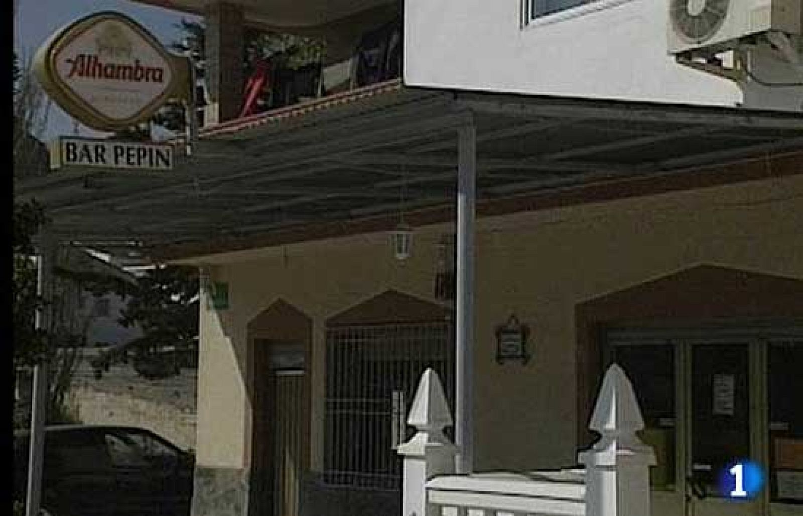 Un hombre mata a tiros a su mujer en Granada | Ver