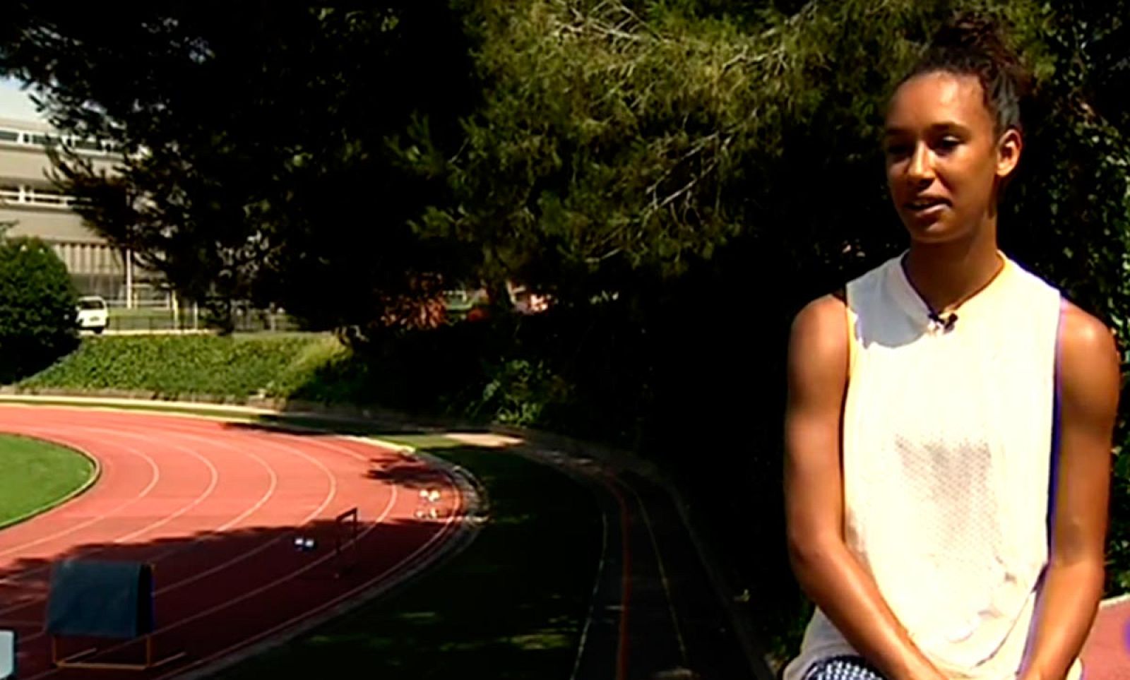 María Vicente, la joven promesa del atletismo español que no quería correr | Ver