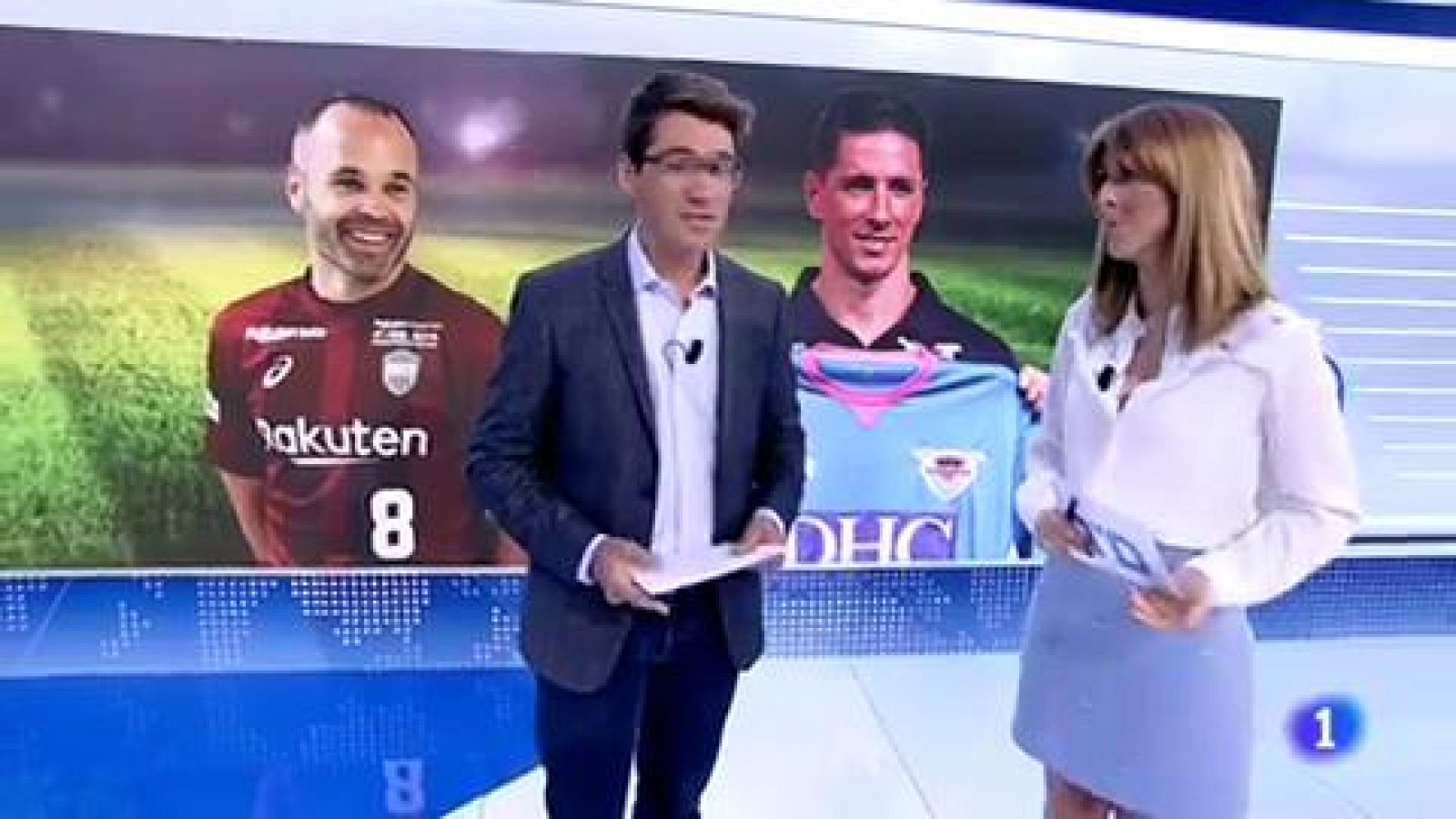 Telediario 1: Iniesta y Torres debutan en Japón | RTVE Play