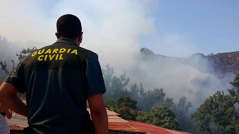 Controlado en Ceuta el segundo incendio más grave de su historia