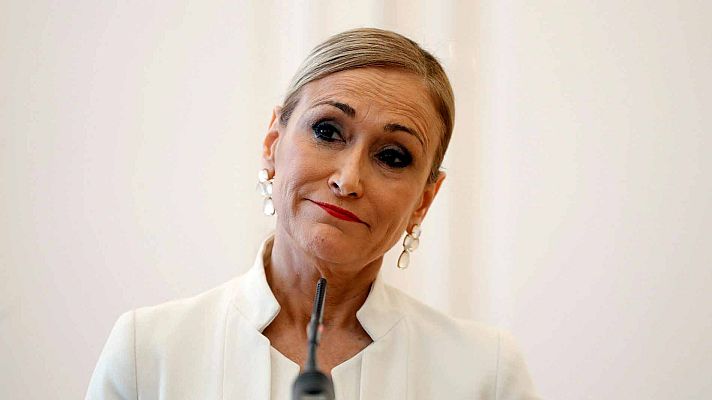 Telediario 1 - Cifuentes insiste en su declaración en que hizo el TFM