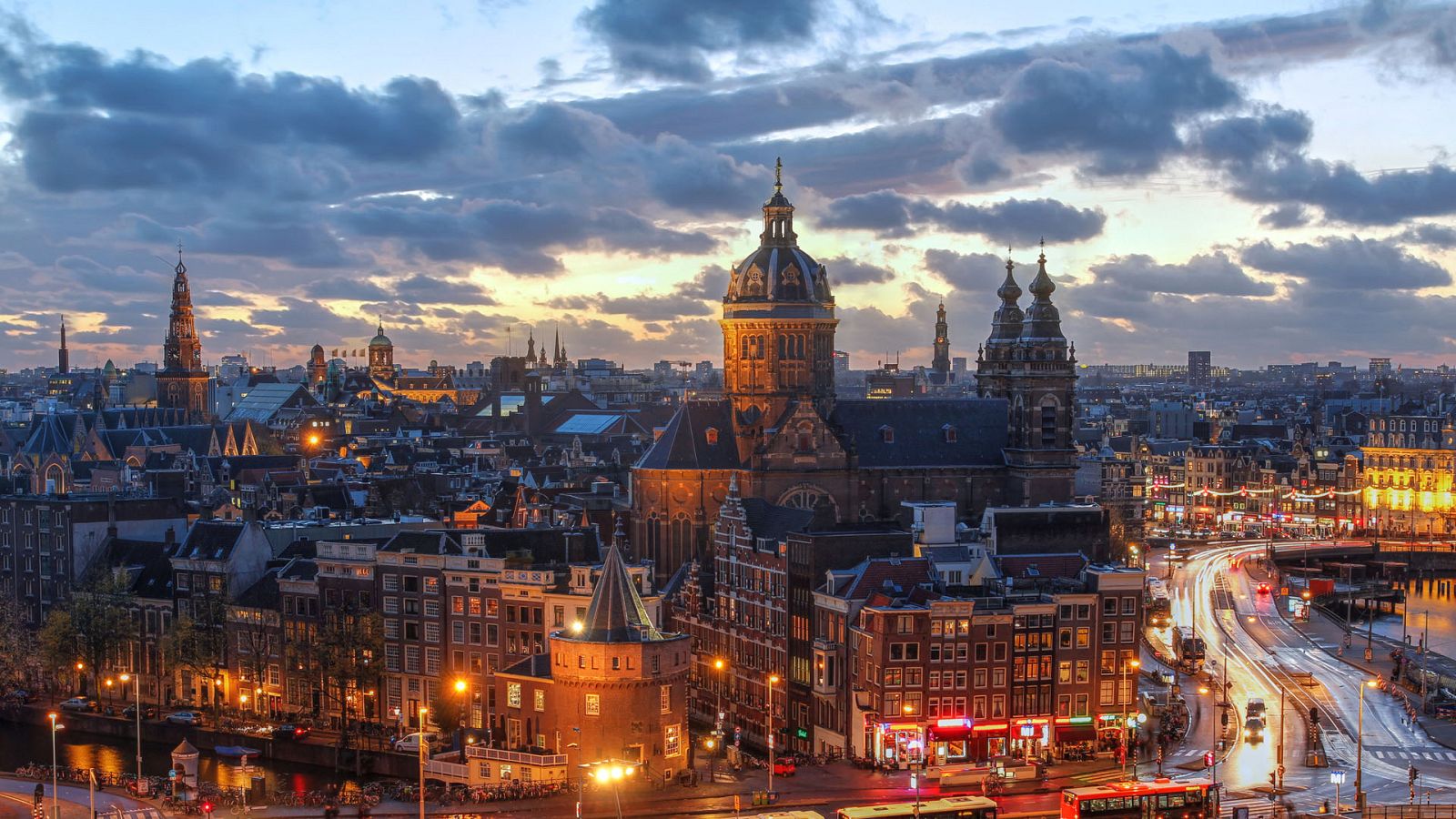 Paraísos cercanos - Holanda, horizonte inventado - Ver ahora